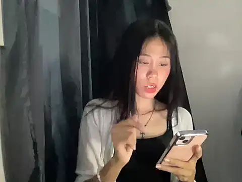 amberluiss online show from 06.11.26