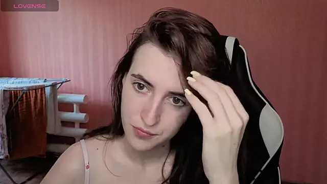 Snapshot of reaissss chatting on 07.26.26 reaissss online show from 07.26.26