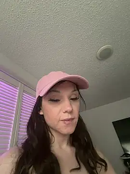 Snapshot of cynGoddess chatting on 05.27.26 cynGoddess online show from 05.27.26
