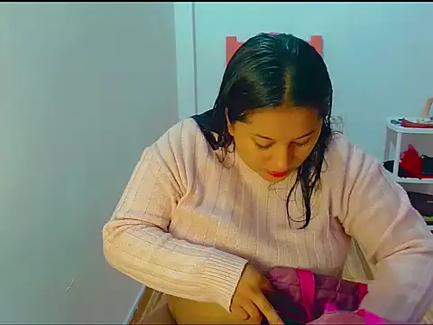 Snapshot of jei_iris chatting on 05.27.26 jei iris online show from 05.27.26