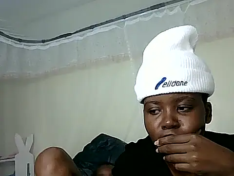 Snapshot of blancoreyo chatting on 05.22.26 blancoreyo online show from 05.22.26