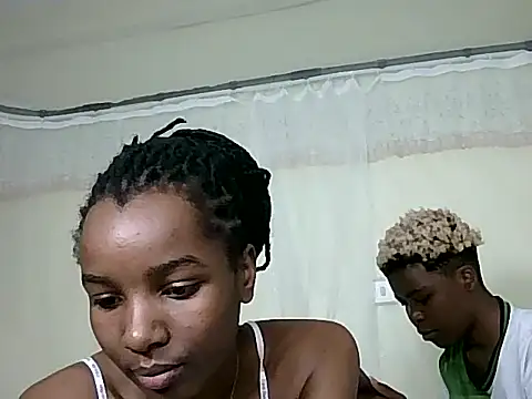 Snapshot of blancoreyo chatting on 05.25.26 blancoreyo online show from 05.25.26