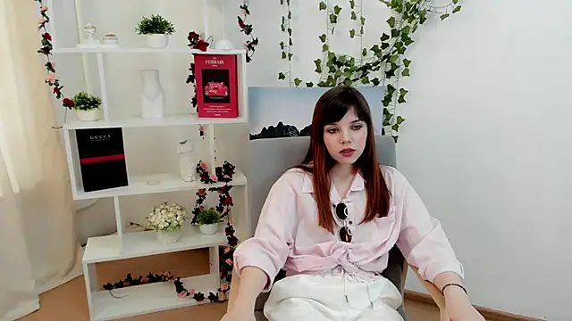 Snapshot of AdellCanoy chatting on 05.25.26 AdellCanoy online show from 05.25.26