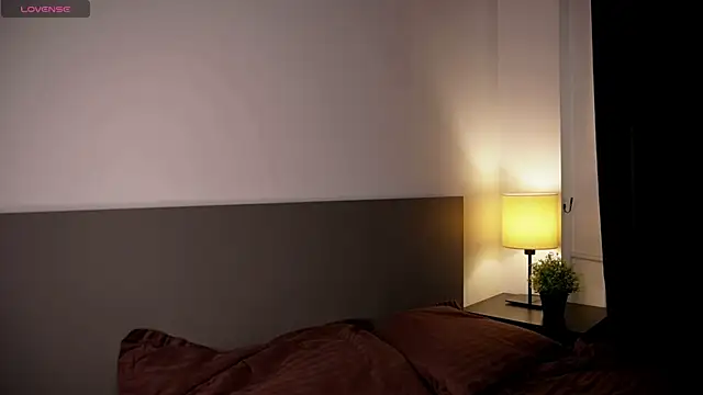 jasminee rosee  online show from 07.28.26