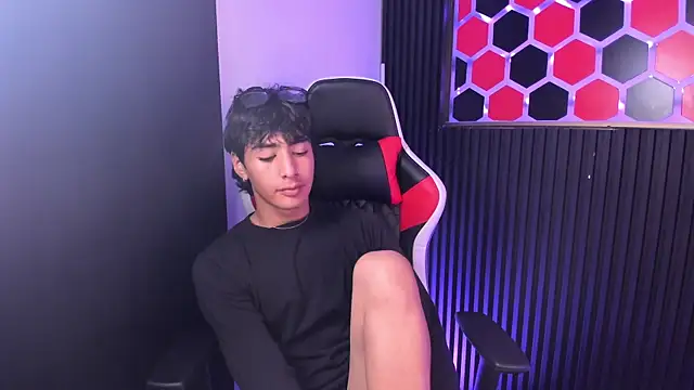 SantyFoxxs online show from 07.03.26