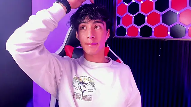 SantyFoxxs online show from 07.08.26