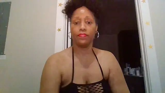 MsDeeLive online show from 05.30.26