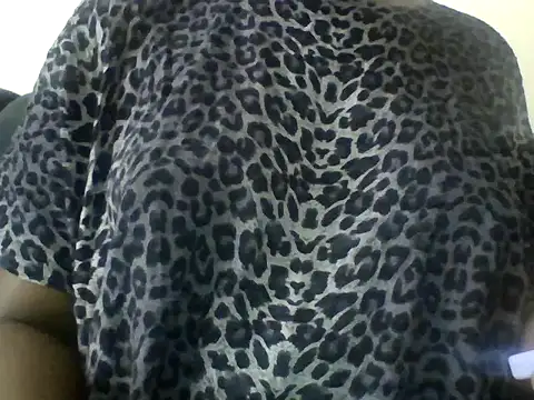 Snapshot of seshyy chatting on 07.15.26 seshyy online show from 07.15.26