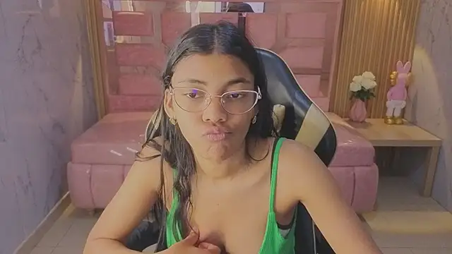 valentina gomez s online show from 07.27.26