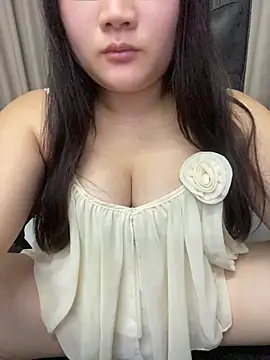 Snapshot of Luckysisi-s chatting on 07.22.26 Luckysisi-s online show from 07.22.26