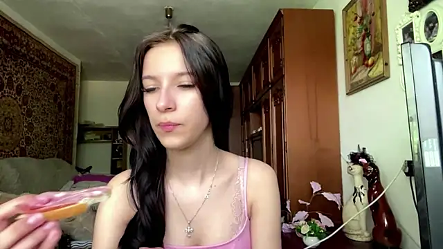 NeryLaffitte online show from 05.27.26