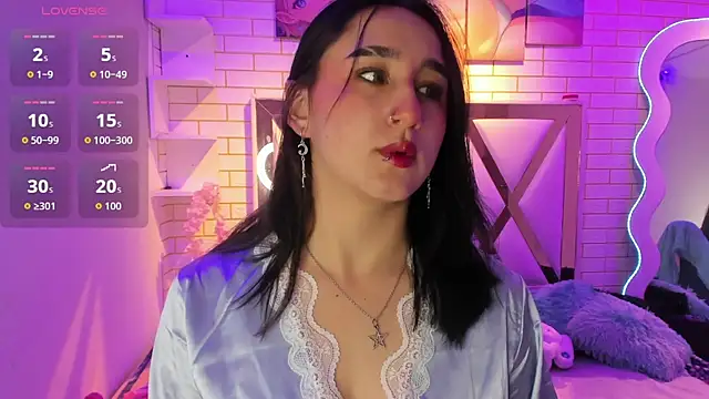 Lua bloom  online show from 06.29.26