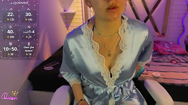 Lua bloom  online show from 07.29.26