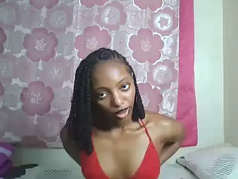 Snapshot of CUTE-MESSY chatting on 07.19.26 CUTE-MESSY online show from 07.19.26