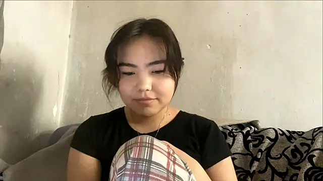 Snapshot of Molly_Teddy chatting on 05.25.26 Molly Teddy online show from 05.25.26