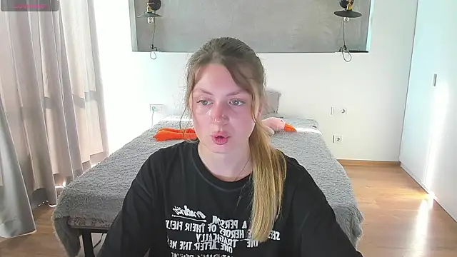 Snapshot of Kitkatvel chatting on 07.01.26 Kitkatvel online show from 07.01.26