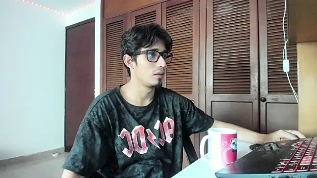 SrIncognito666 online show from 06.18.26