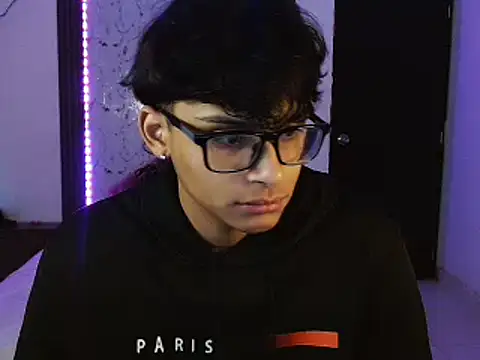 Snapshot of Mr_yisuzz chatting on 06.03.26 Mr yisuzz online show from 06.03.26