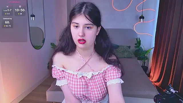 Lyra Skye  online show from 05.26.26
