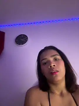 Snapshot of Britany_23 chatting on 05.27.26 Britany 23 online show from 05.27.26