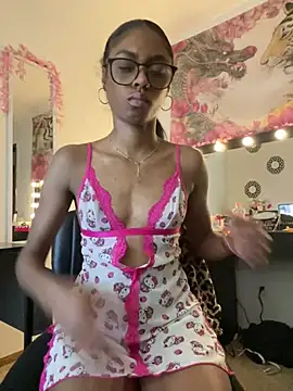 LolaLooney online show from 07.30.26