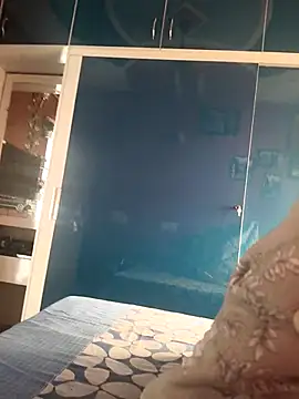 sexycouplesdesii online show from 06.10.26