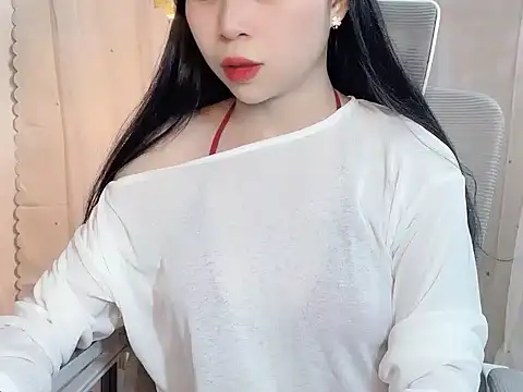 -Naomii  online show from 05.27.26