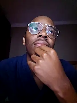 Snapshot of MbeshePTA chatting on 07.07.26 MbeshePTA online show from 07.07.26
