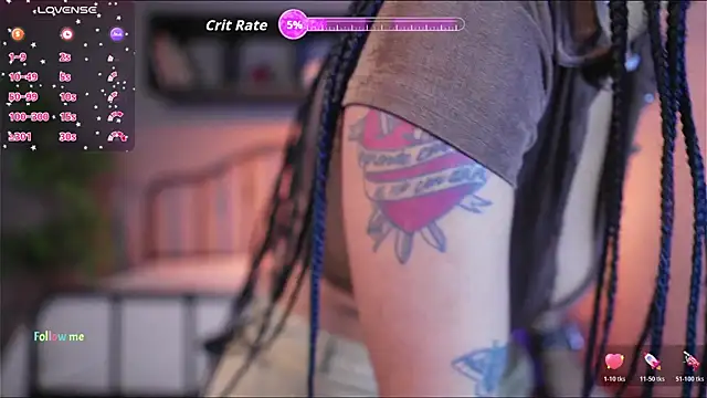 Snapshot of Millie_Volturi chatting on 07.10.26 Millie Volturi online show from 07.10.26