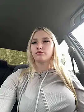 lisacryss3 online show from 05.30.26
