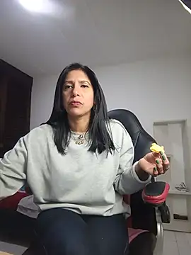 Snapshot of Samantha01_Rosse01 chatting on 06.22.26 Samantha01 Rosse01 online show from 06.22.26