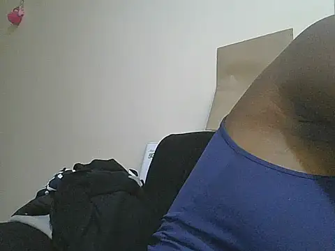 Snapshot of sexylittleprincess1 chatting on 06.13.26 sexylittleprincess1 online show from 06.13.26