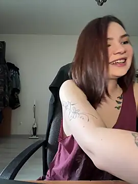 Baby Vivian  online show from 06.16.26