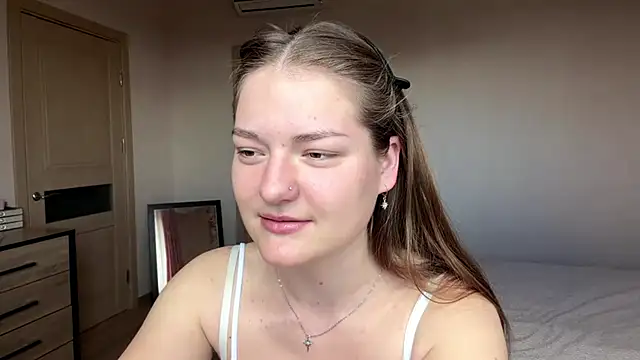 Snapshot of lizzzanatooo chatting on 05.29.26 lizzzanatooo online show from 05.29.26