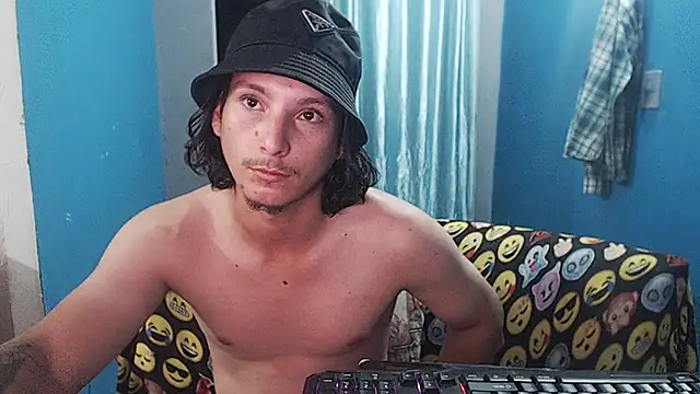 MrKingsaintx online show from 07.12.26