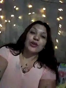 Snapshot of juliial chatting on 05.28.26 juliial online show from 05.28.26