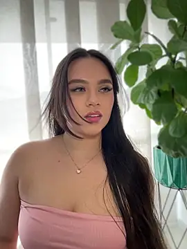 SarahRiveros online show from 06.25.26