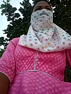 Snapshot of Madhuri-singh88 chatting on 06.16.26 Madhuri-singh88 online show from 06.16.26