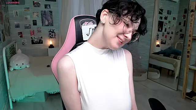 JackieApplePie online show from 07.27.26