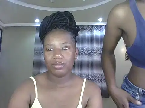 Snapshot of KESH_1 chatting on 05.28.26 KESH 1 online show from 05.28.26