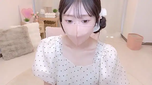 YURInya  online show from 06.13.26