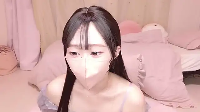 YURInya  online show from 06.15.26