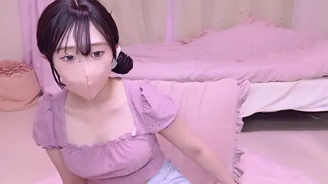 YURInya  online show from 06.17.26
