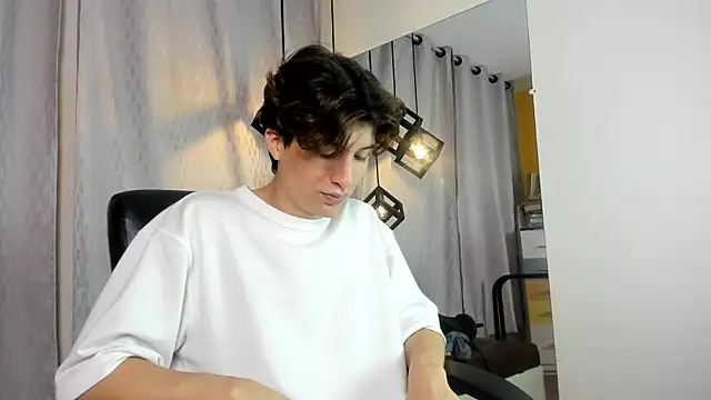 Marcoviolet online show from 06.24.26