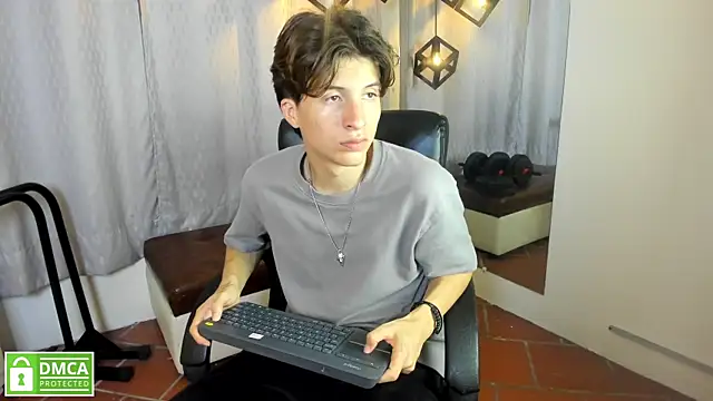 Marcoviolet online show from 07.15.26