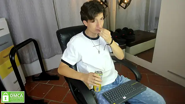 Marcoviolet online show from 07.21.26