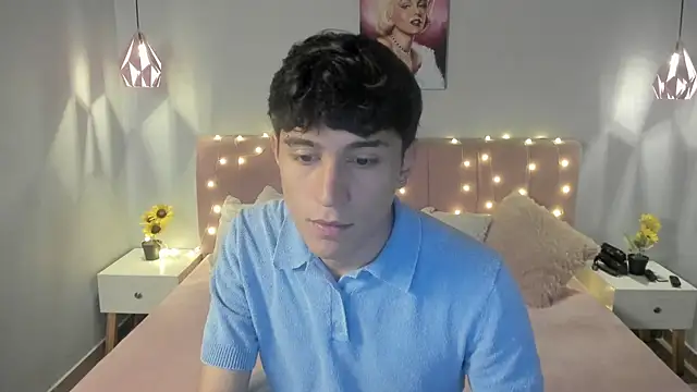 Snapshot of ryan_valentino chatting on 06.24.26 ryan valentino online show from 06.24.26