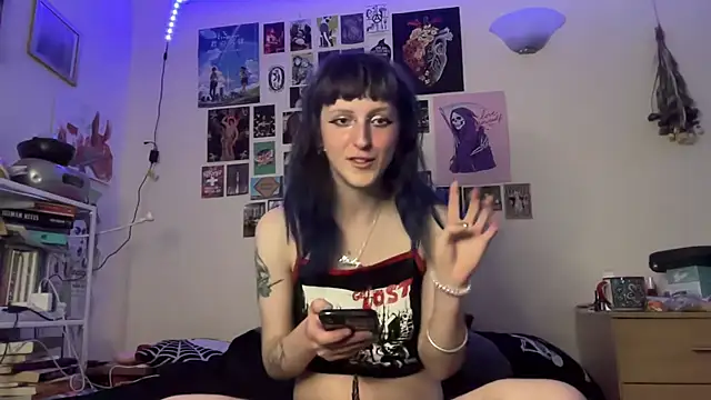 batzy666 online show from 06.08.26