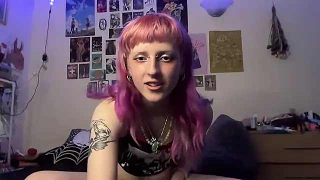 batzy666 online show from 06.26.26