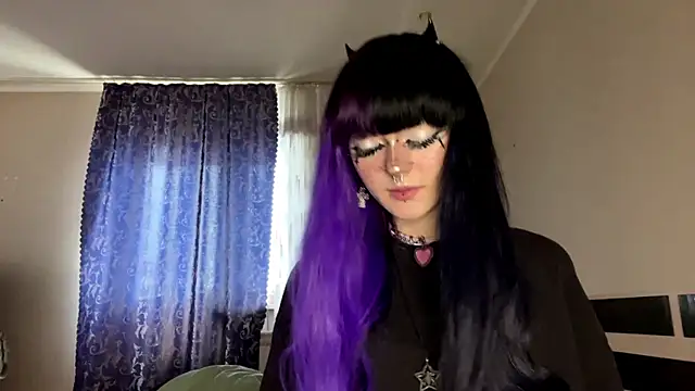HolyCute online show from 06.12.26